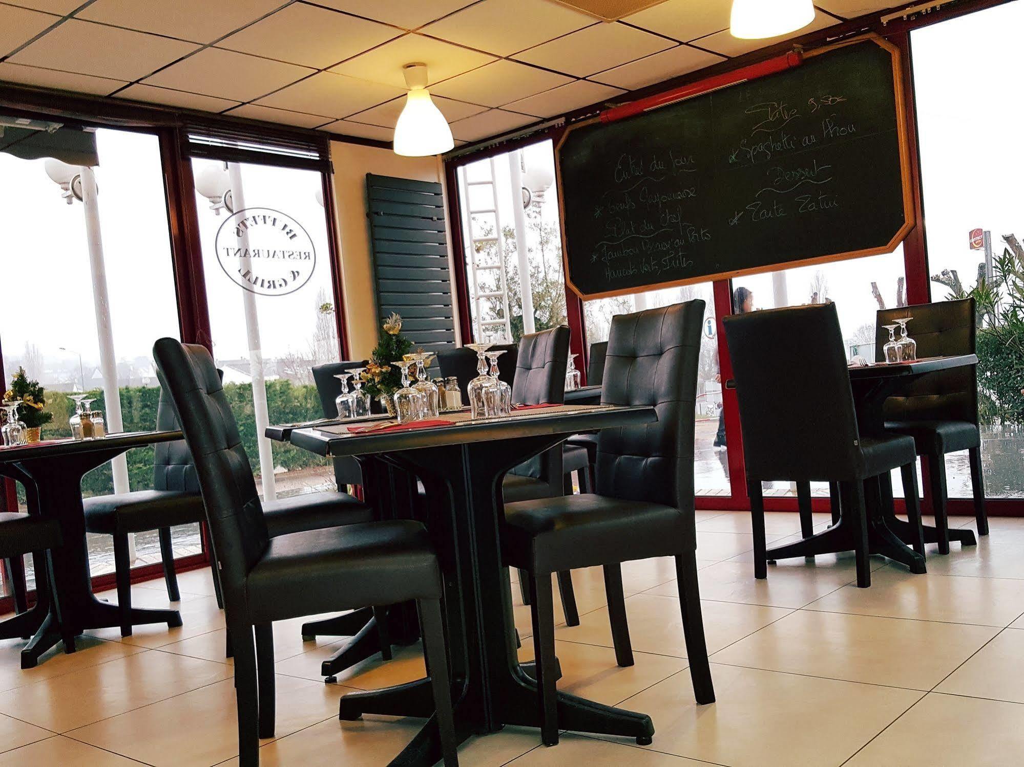 Hotel Eclipse Magnanville Екстер'єр фото
