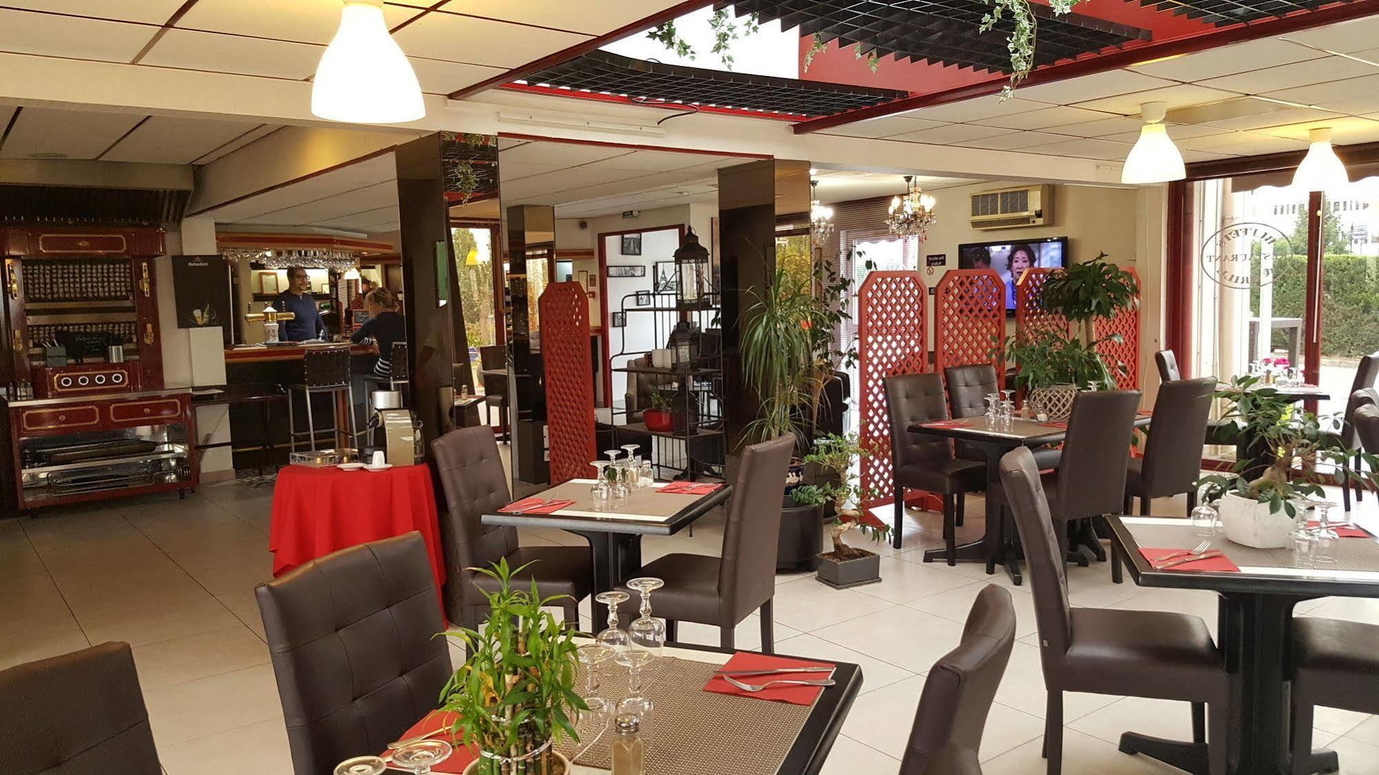 Hotel Eclipse Magnanville Екстер'єр фото