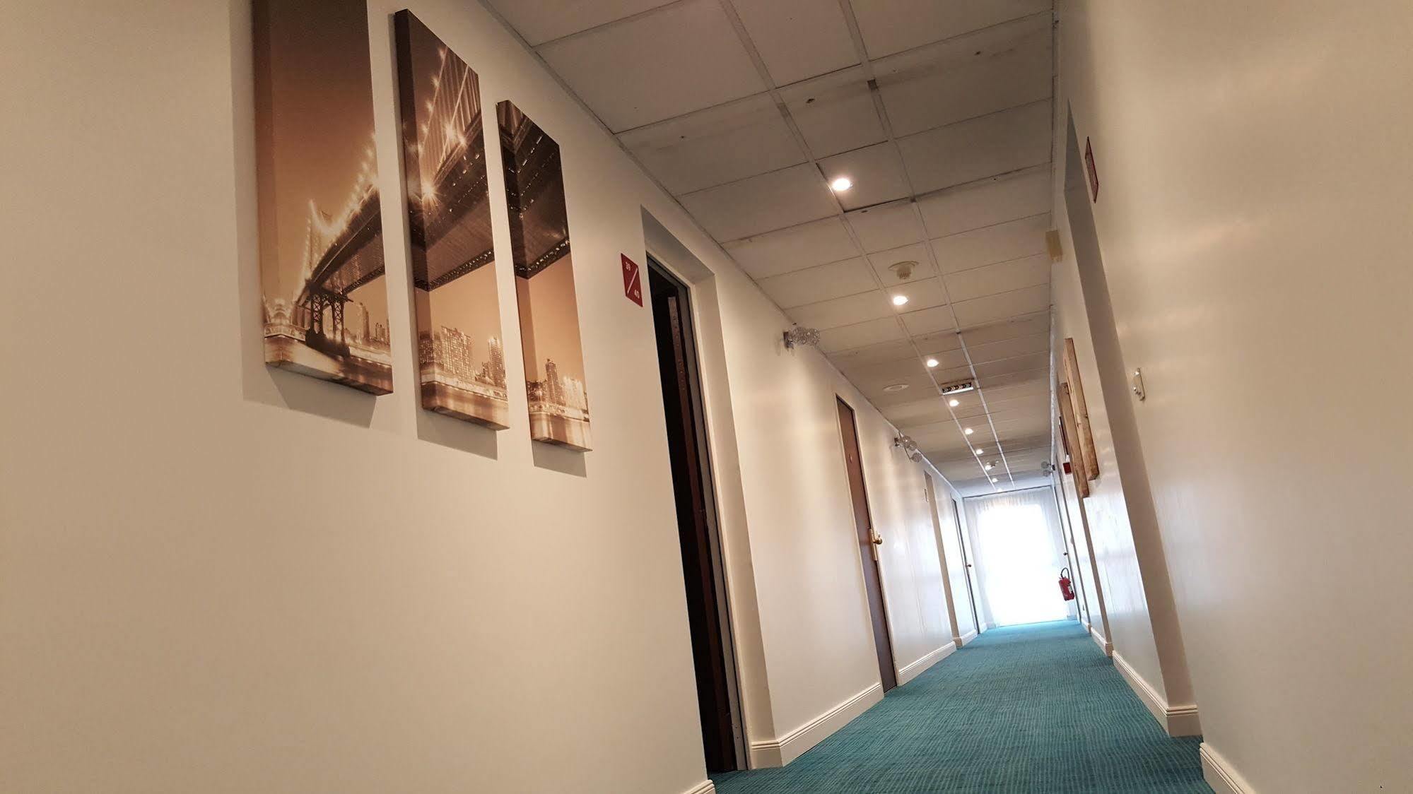 Hotel Eclipse Magnanville Екстер'єр фото